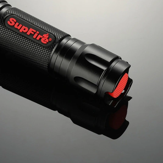 Đèn pin chiến thuật superfire T10 1100 lumens 18650