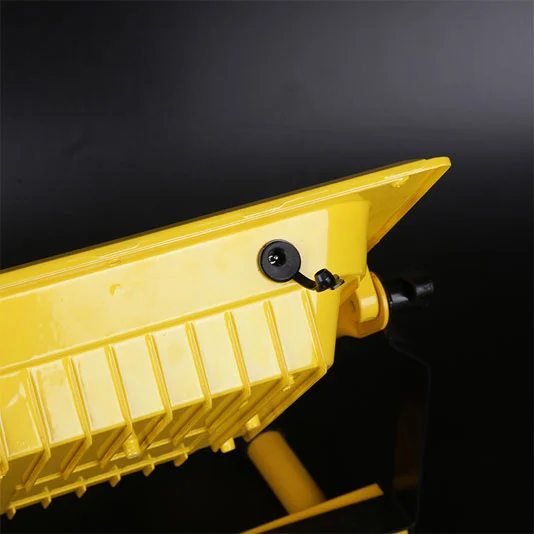 Đèn pha superfire FS1-A