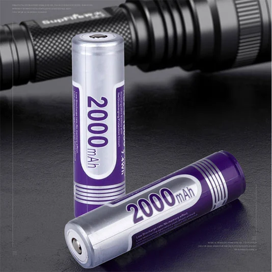 Superfire AB2-S 18650 pin 2000mAh 3.7 volt pin lithium có thể sạc lại